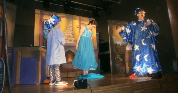First Grade has enjoyed a theater play: Cinderella