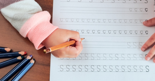 Infantil i Primària presenten una guia sobre l’escriptura manuscrita a BetàniaPatmos